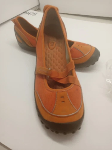 CLARKS Scarpe Privo Spohr di Clark Wm. Tg. Ballerine Mary Jane in pelle arancione 76617 7 5 M