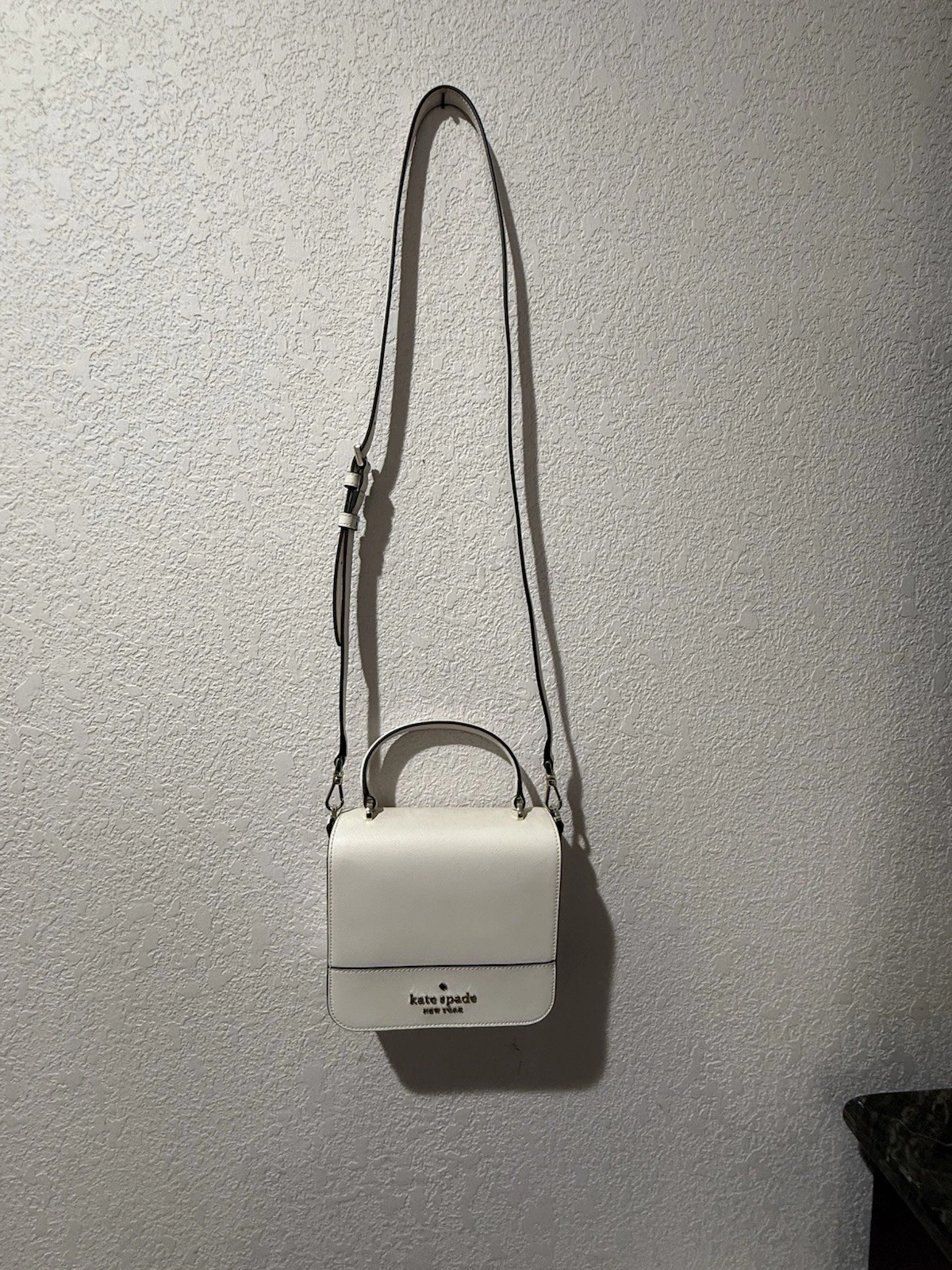 BORSA A MANO A TRACOLLA KATE SPADE AVORIO BOXY NUOVA CON ETICHETTE CON CINTURINO LUNGO