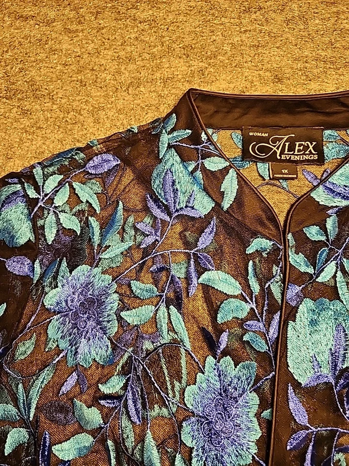 Chaqueta Alex Evenings Mujer 1X Azul Bordado Floral Negra Transparente Frente Abierto Foto 4 de 4