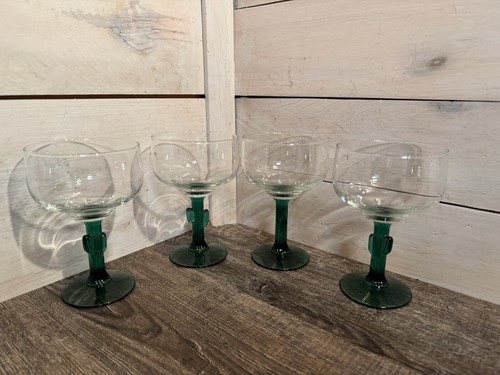Libbey Set of 4 16 oz Margarita Glasses With Green Cactus Stems 6¼" Tall 4" Diam