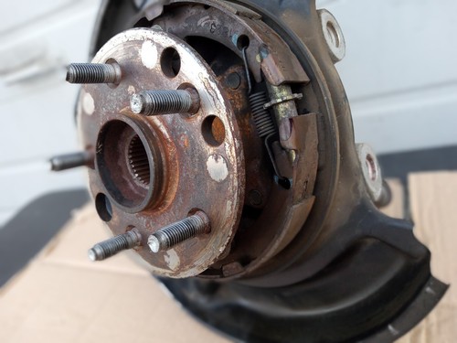 2001 2002 2003 REAR LEFT SPINDLE ASSEMBLY - Picture 7 of 8