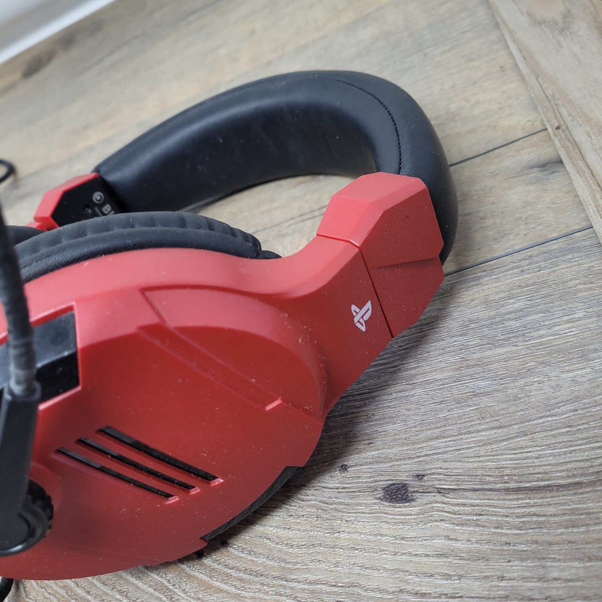 DBOX Big Ben Officially Licensed PlayStation 4: Stereo Headset V3