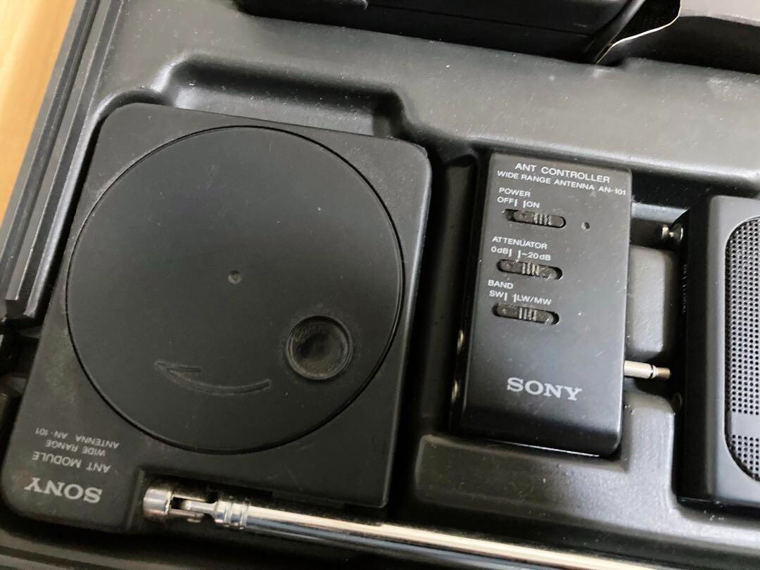 SONY ICF-SW1S FM Stereo Radio/LW/MW/SW PLL Synthesized