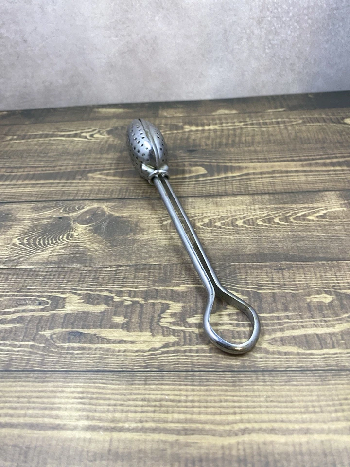 Cuchara infusora coladora de té/hierbas de acero inoxidable vintage - cargada con resorte Foto 2 de 4