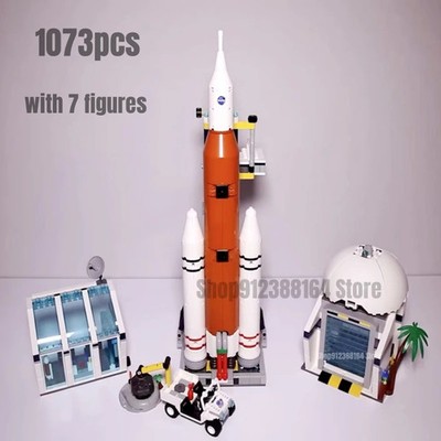 1073pcs Rocket Launch Centre Building Blocks Model MOC 60351 Toys