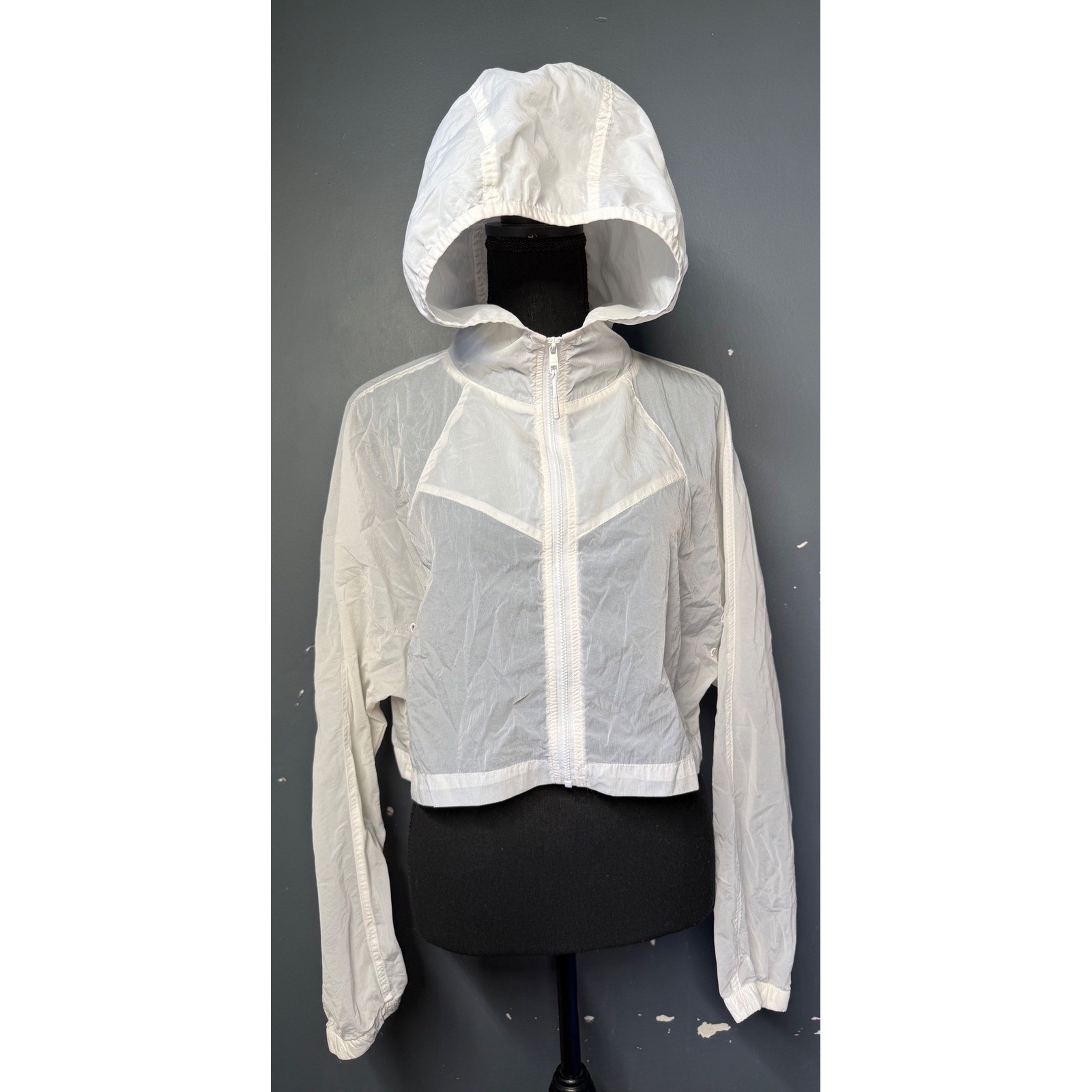 Balance Athletica Womens White Cropped Hooded Windbreaker Jacket Small Full Zip