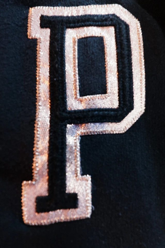 Chaqueta Universitaria Victoria's Secret Rosa Lentejuelas Negro/Dorado Talla Pequeña Foto 2 de 3