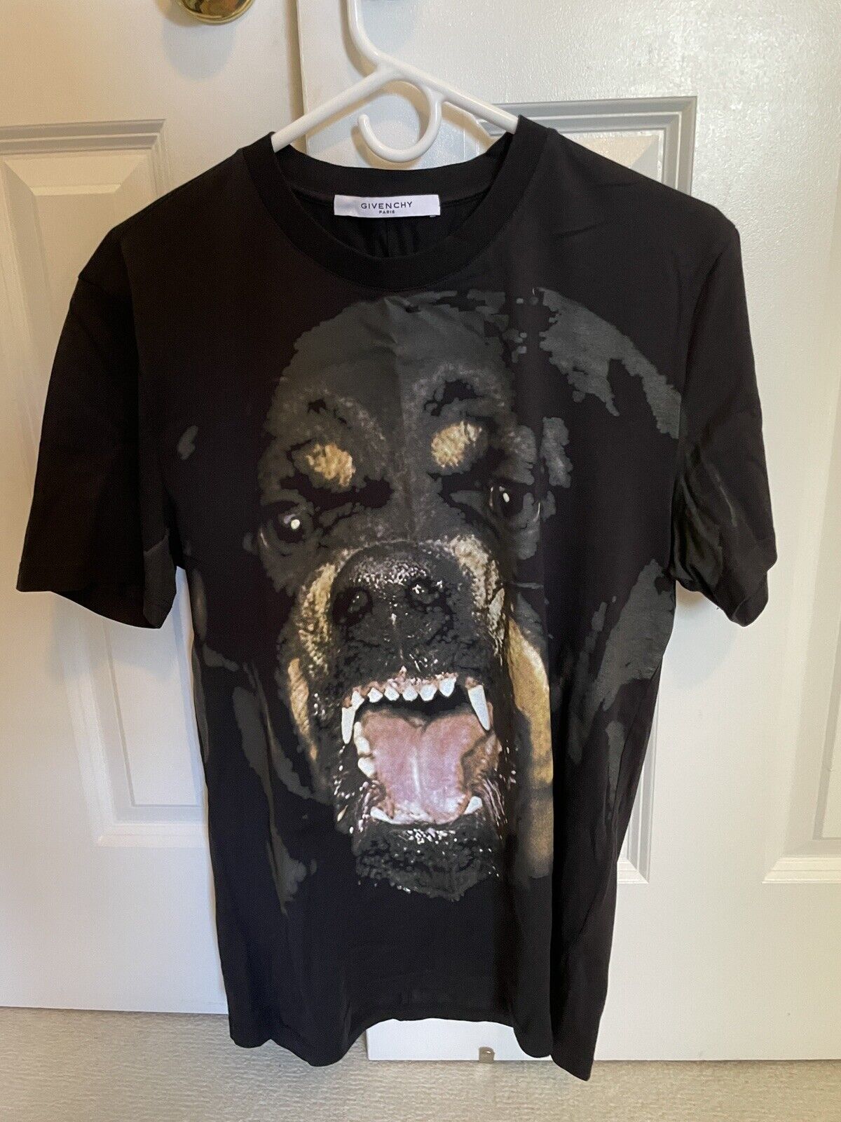 100% Authentic Givenchy Rottweiler Rare Short Sleeved T-shirt | eBay