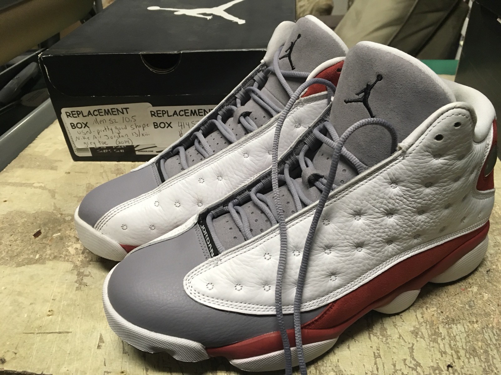 USED MENS NIKE TOE AIR JORDAN XIII 13 GREY TOE NIKE 2014 ED 414571 126 SZ 10.5 Replce Box 975e17 USED MENS NIKE TOE AIR JORDAN XIII 13 GREY TOE NIKE 2014 ED 414571 126 SZ 10.5 Replce Box 975e17