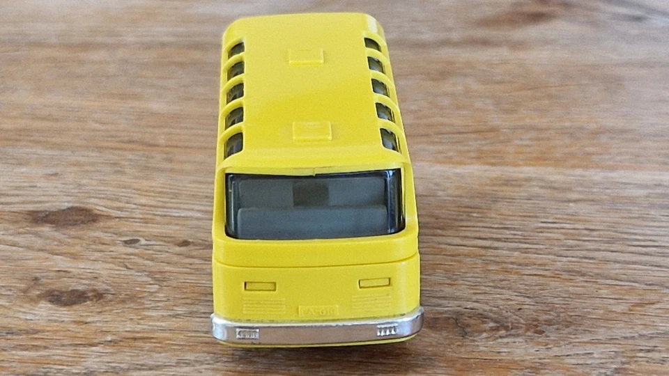 Faller AMS Bus gelb mit Flachankermotor, sehr schöner Zustand - Bild 4 von 4