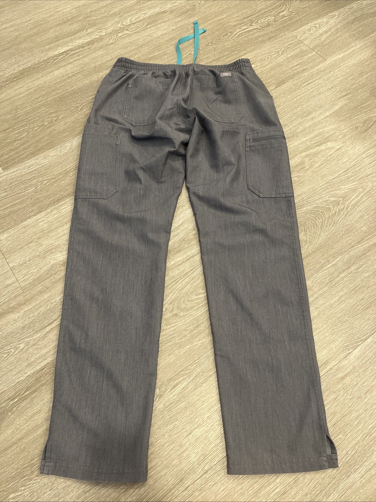 Figs Tech Collection S Gray Drawstring Elastic Sc… - image 4