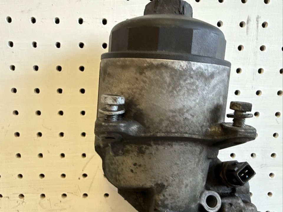 Soporte de carcasa de filtro de aceite BMW E46 330I 1999-2006 M5X OEM Foto 2 de 4