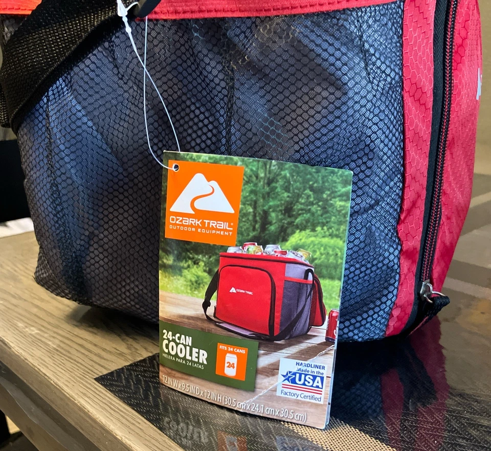 Мягкая изолированная сумка-холодильник Ozark Trail на 24 банки красная - Изображение 2 из 4