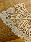 Antique textile lot including one Lace collar and one lace bowl cover — photo 2