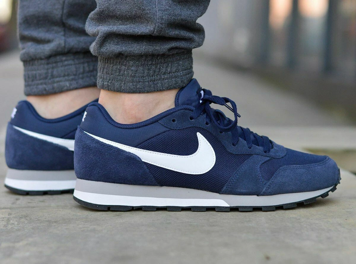 halen Slip schoenen terrorist 749794 410 Nike MD Runner 2 Midnight Navy MENS RUNNING BREATHABLE UK6 EU40  | eBay