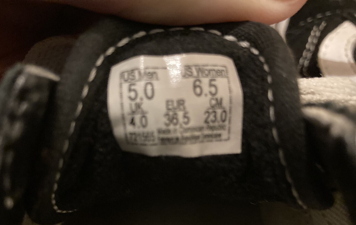 Vans Old Skool Black Skate Shoes Lace Up SZ Mens Women's EUC