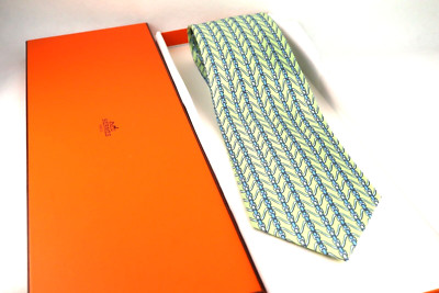 HERMES Tie 5364 OA H Chain Link Pattern Yellow-green Silk 100% w/Gift Box