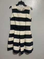 Gap black and white striped dress - size 4 - fit and flare