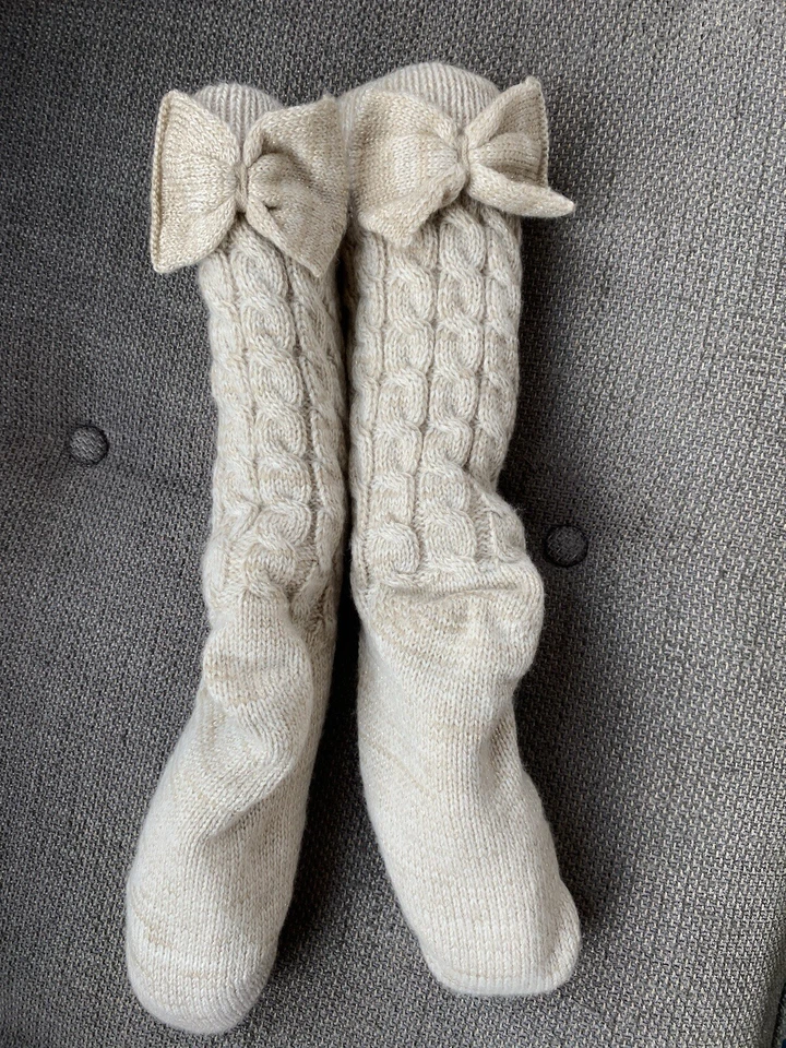 NUEVO: UGG Calcetines Laila Lazo Forrado de Vellón Cable Crema Dorado Tejido Pequeño/Mediano Foto 3 de 4