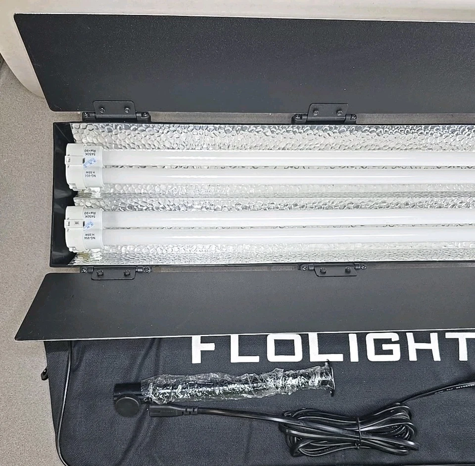 FloLight FL-110HM Fluorescent Video Studio Light with Bulbs Photography Light  - Image 3 of 4