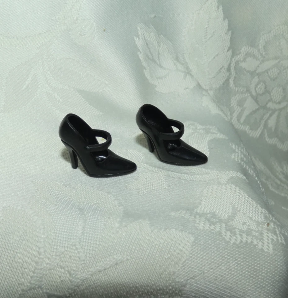 BARBIE SHOES -MODEL MUSE 2007 POINTED TOE HIGH HEEL MARY JANE PUMPS BLACK 4 DOLL - Image 3 of 4