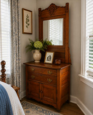 Antique Quarter-Sawn Oak Washstand with Original Mirror  Arts & Crafts / Mission