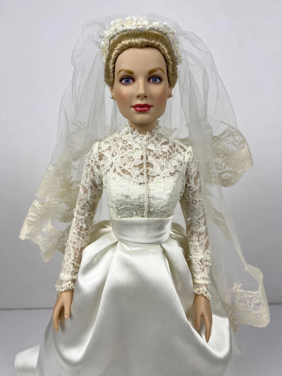 Franklin Mint 16" Vinyl DOLL Princess GRACE KELLY in Wedding Ensemble & Stand