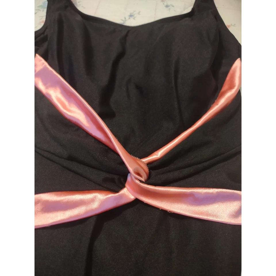 Traje de baño de una pieza Longitude años 80 de colección M rosa/negro retro playa piscina vacaciones  Foto 2 de 4