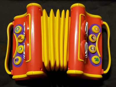 wiggles accordion toy