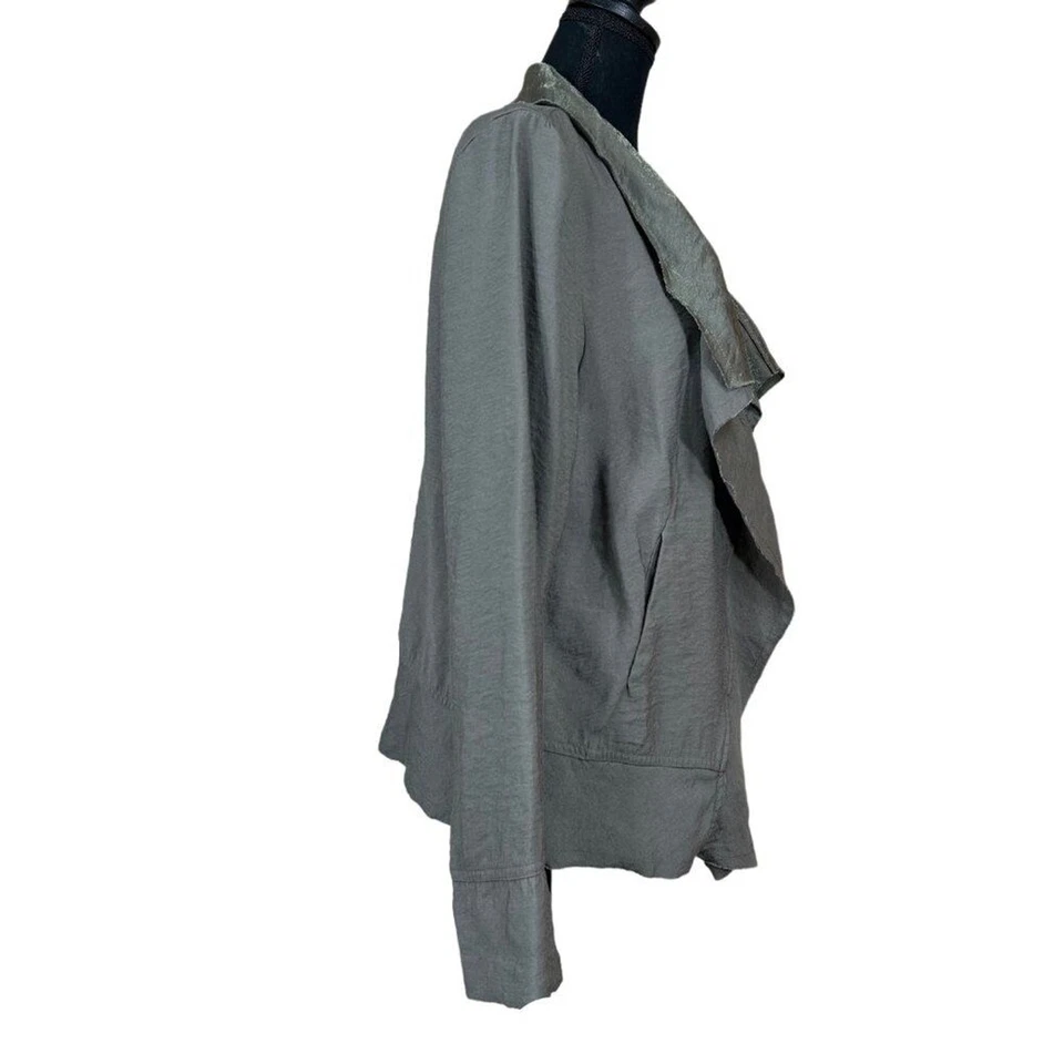 Chaqueta corta para mujer Simply Vera gris verde tela rayón brillante talla L Foto 2 de 4