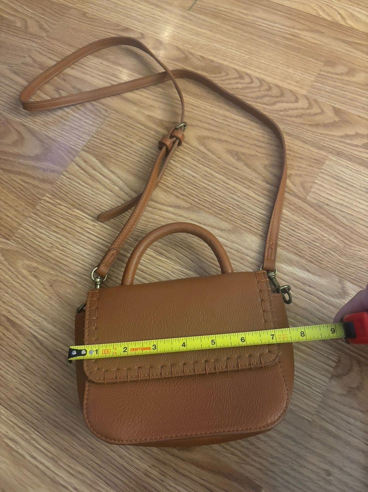 Universal Threads Crossbody - image 3