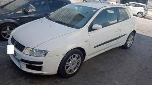 51724394 Caja Reles/Fusibles para FIAT STILO (192) * 2004 833330 - Imagen 4 de 9