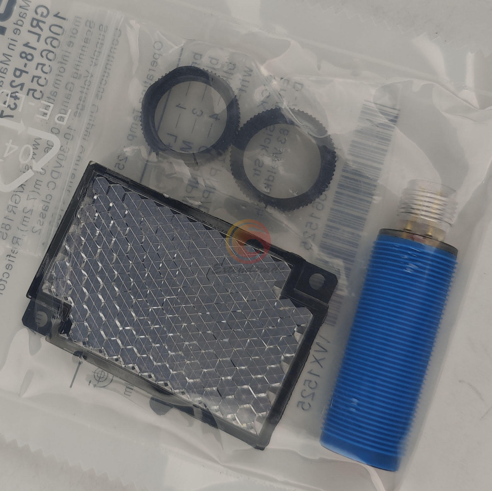 1PC For SICK GRL18-P2437 1066555 Sensor GRL18P2437 New