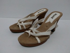 mudd slip on sandals