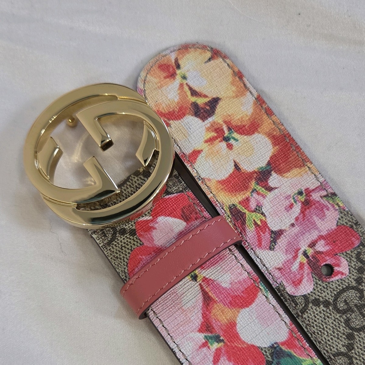Authentic Gucci Pink Flower Blooms Belt, Women Size 34-36 IT  display picture 3