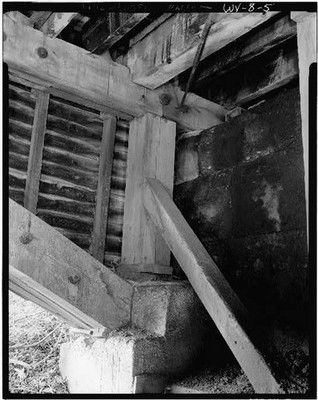 5. William E. Barrett, Photographer, November 1972. DETAIL: JOINT BETWEEN TRUSS