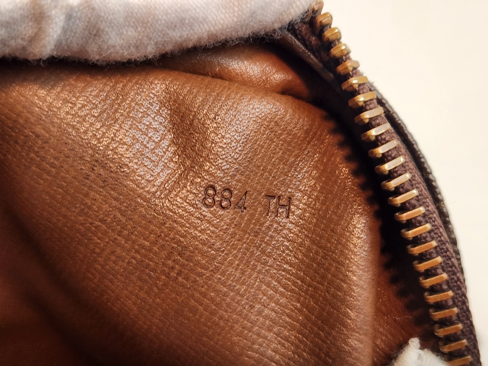 Authentic Louis Vuitton Amazon Mini Shoulder Bag … - image 24