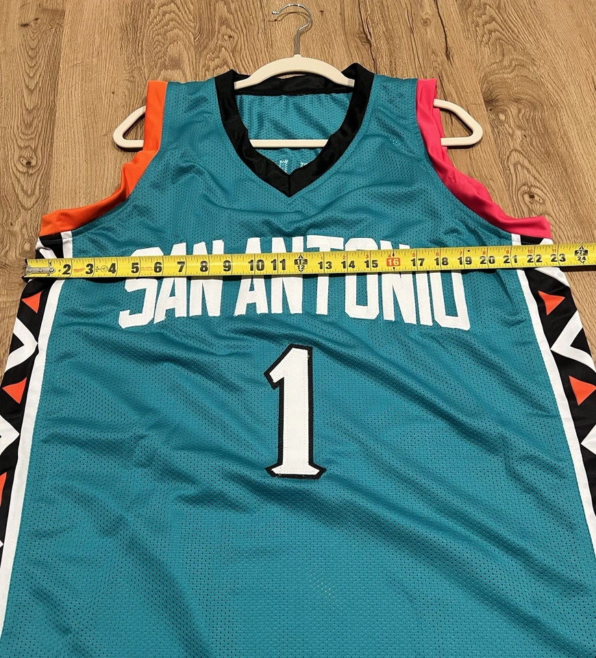 Camiseta San Antonio Spurs Wembanyama adulto Lg - Ver fotos de medidas  Foto 3 de 4