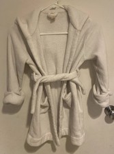 Youth Gap Kids White Plush Hooded Bath / Pool Robe Size 6 *pre-owned*