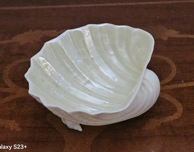 RARE ANTIQUE IRISH BELLEEK NAUTILUS PORCELAIN CORAL SHELL SERVING SUGAR BOWL