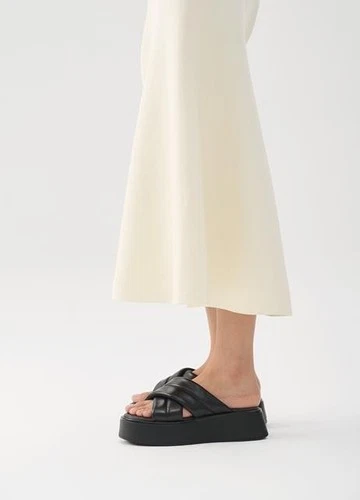 Vagabond Courtney crossover flatform sandals in black leather NIB US9 EUR39 UK6