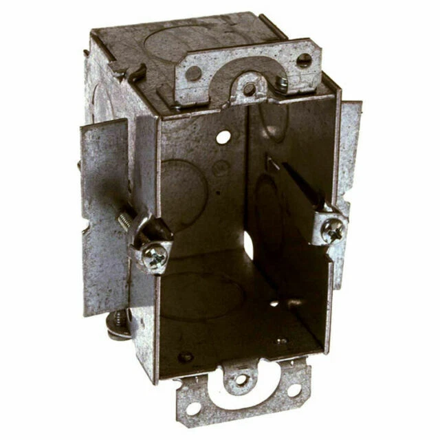 Стальные электрощиты, панели и доски RACO