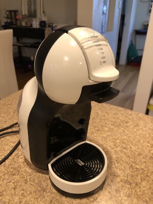 dolce gusto coffee machine | Gumtree 