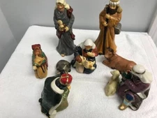 Grandeur Noel Collectors Porcelain Nativity Set 10 PC Set Hand Painted