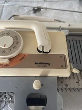 Brother Knitking KH230 Knitting Machine Knitleader No Attachments