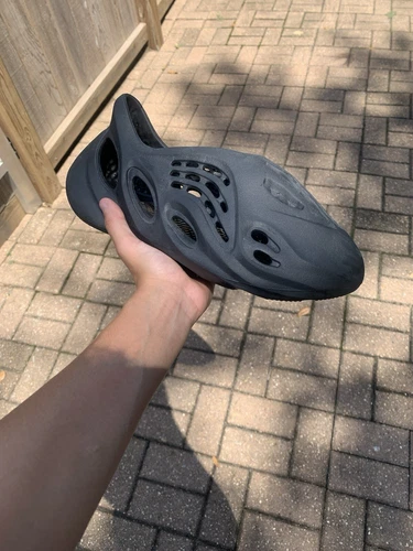 Foam runners size 9 with box used