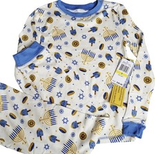 Max and Olivia Hanukkah Kids Pajama Set Size 7 Cream Dreidels Menorahs NWT