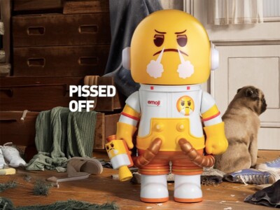 MEGA SPACE MOLLY 100% × emoji アソートボックス Amazon.com: POP MART MEGA Space Molly 100% × Emoji Series