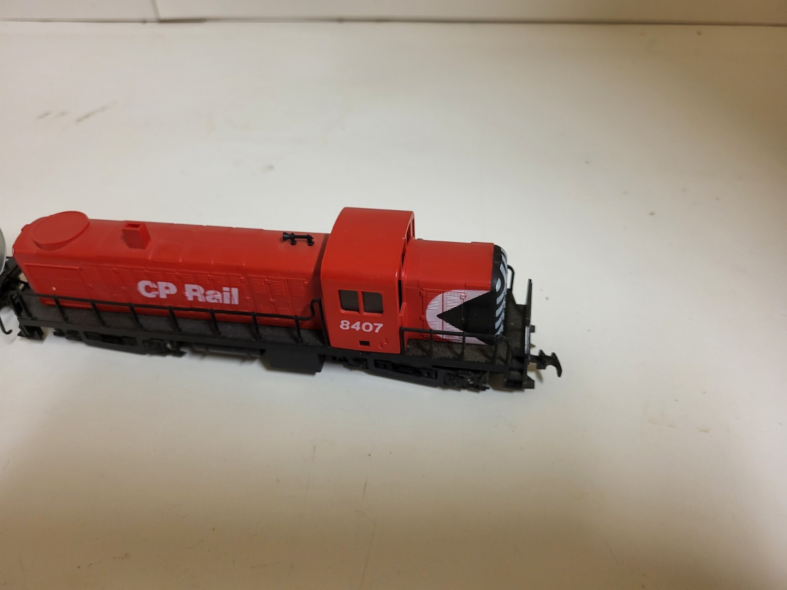 HO Scale Train Made In Yugoslavia CP Rail 8407 / Texaco