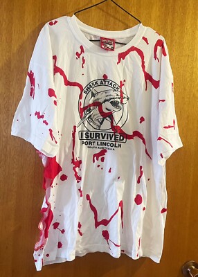 VINTAGE 90s SHARK ATTACK Shirt (SHARK ATTACK) I